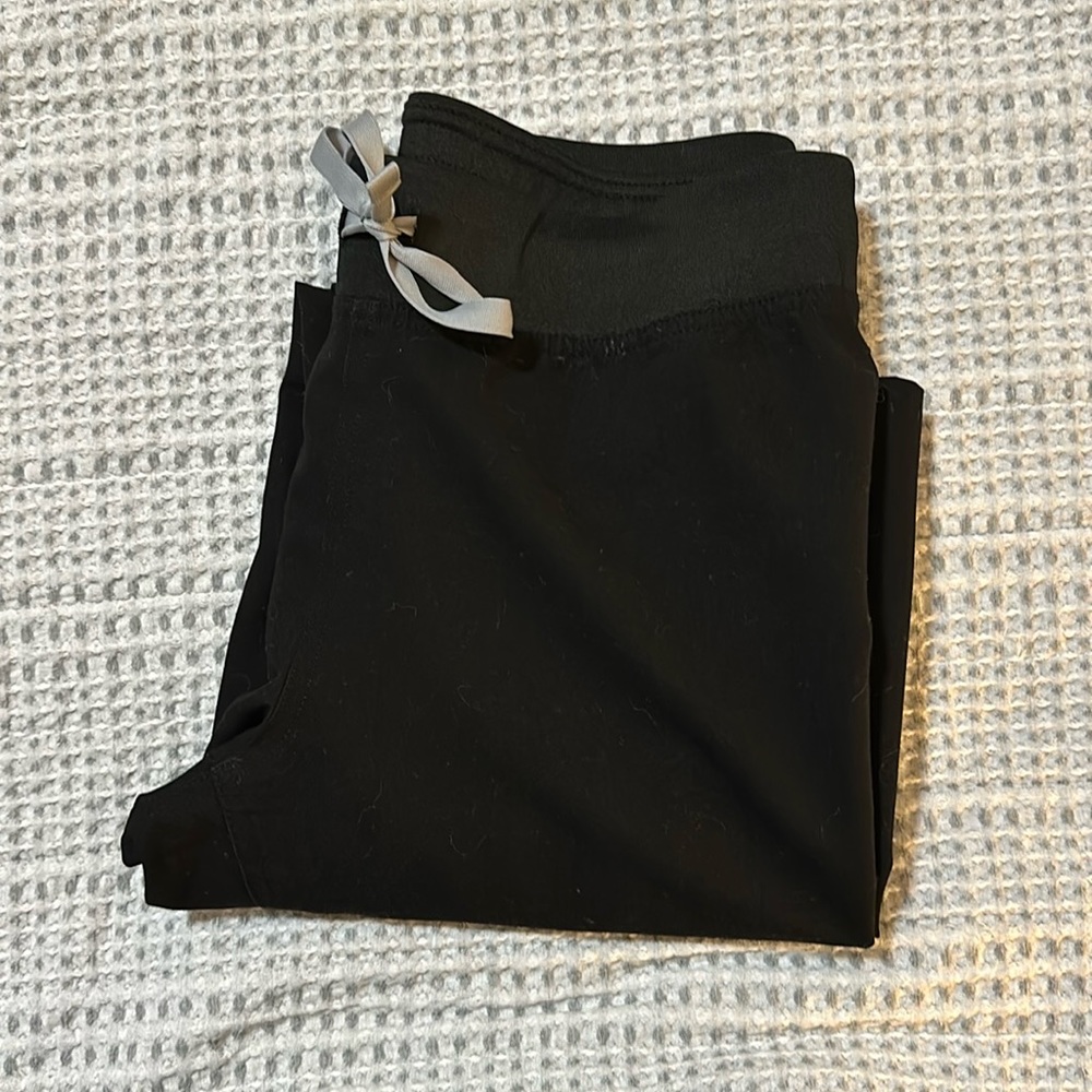 XS Livingston Black scrub bottoms